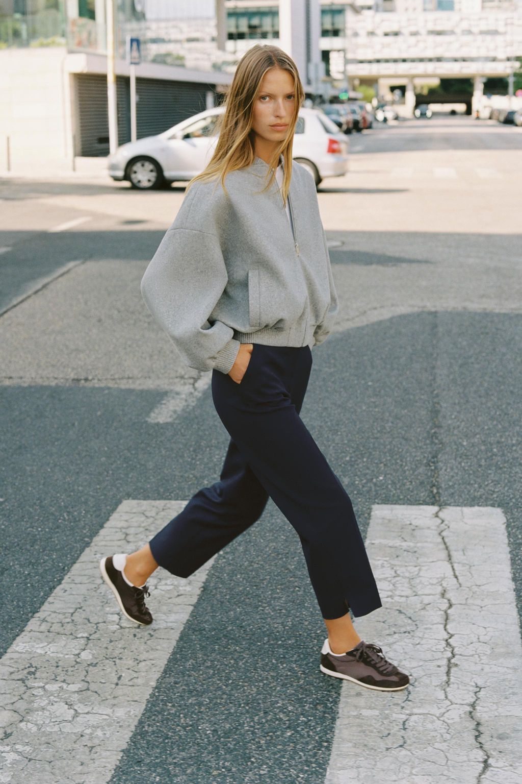 TROUSERS WITH VENT ON THE HEM - Zara фото 10