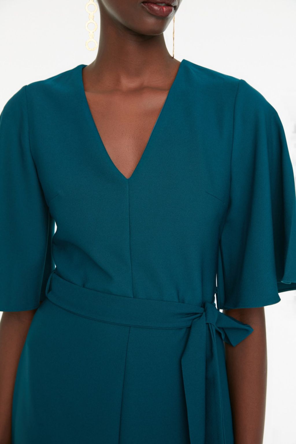 Ordek Bas? Yesili Kusakl? Vucuda Oturan Y?rtmacl? Midi Kalem Etek Dokuma Elbise TOFAW19BB0167