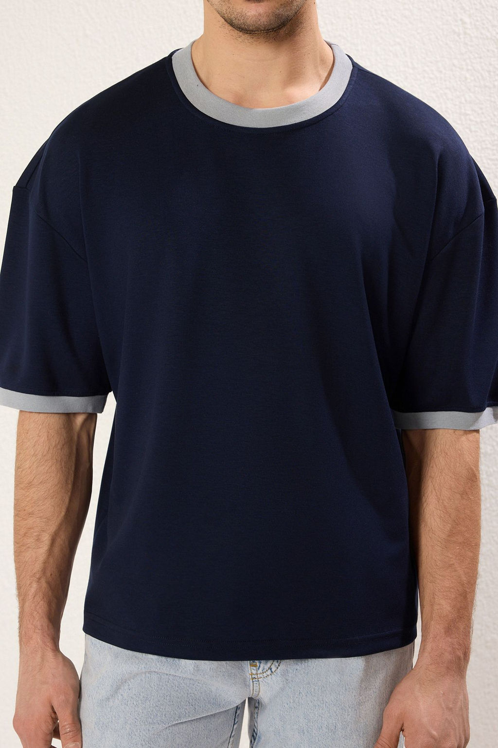TRENDYOL MAN Ekru Boxy Fit/Kare Kesim Yumusak Doku Interlok Kumas T-Shirt TMNSS25TS00078 - Trendyolmilla фото 4