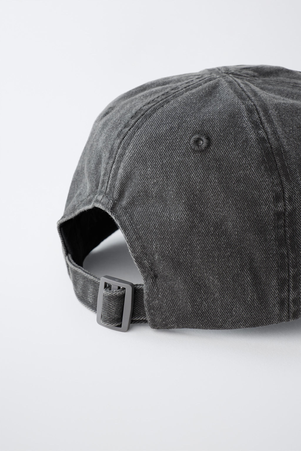 GORRA EFECTO LAVADO KPOP DEMON HUNTERS NETFLIX / Gris antracita