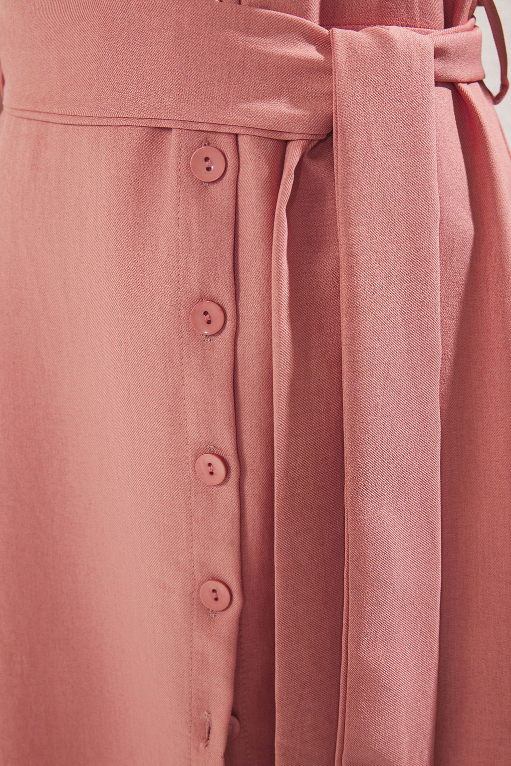 TRENDYOLMILLA Gul Kurusu Kusakl? Duz Midi Dokuma Elbise TWOSS25EL00285  фото 7