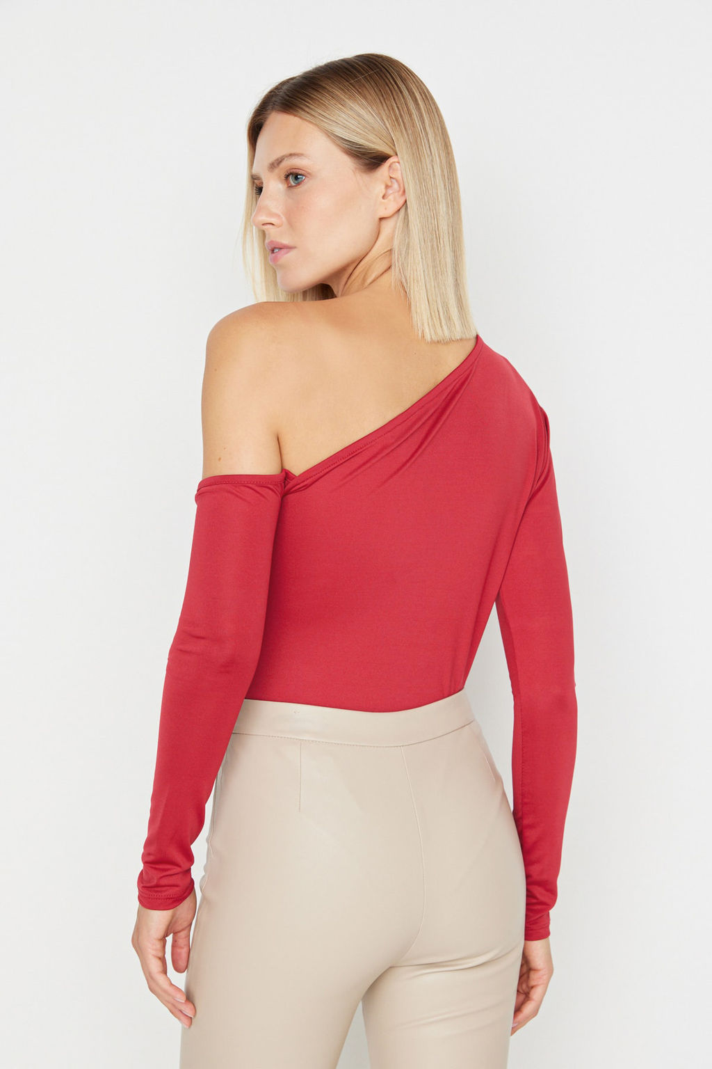 Bordo Asimetrik Yaka Uzun Kollu Esnek Alttan C?tc?tl? Orme Body TWOAW22BD0080