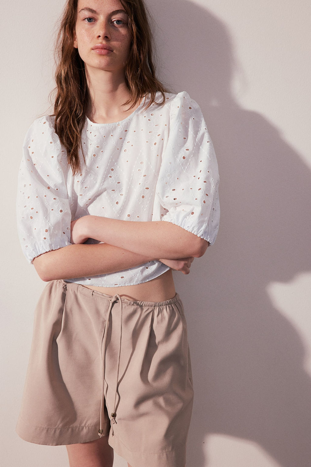 Blusa con bordado ingles - H&m фото 3