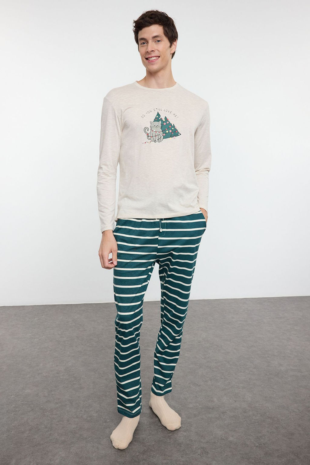 TRENDYOL MAN Bej Cizgili Regular Fit Couple Y?lbas? Orme Pijama Tak?m? TMNAW25PT00045 - Trendyolmilla фото 4