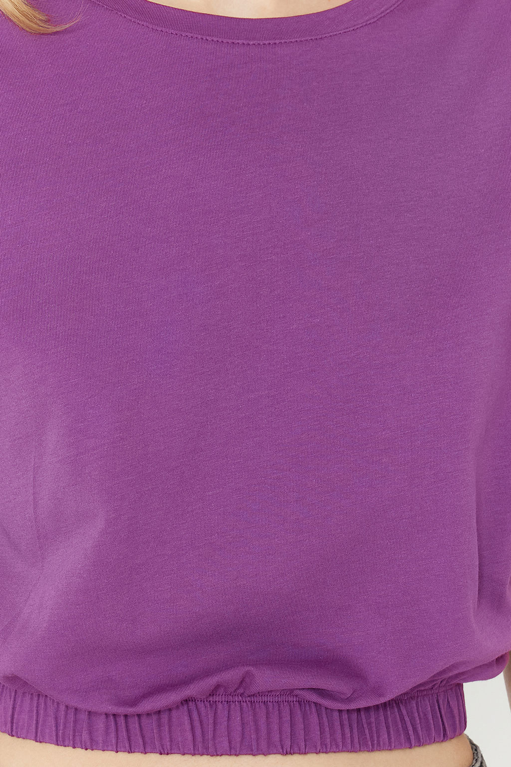 TRENDYOLMILLA Siyah %100 Pamuk Vatkal? Crop Bisiklet Yaka Orme T-Shirt TWOSS21TS0379 фото 30
