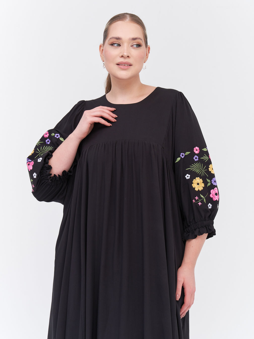 Платье с вышивкой PP29904BLK01 - Артесса фото 3