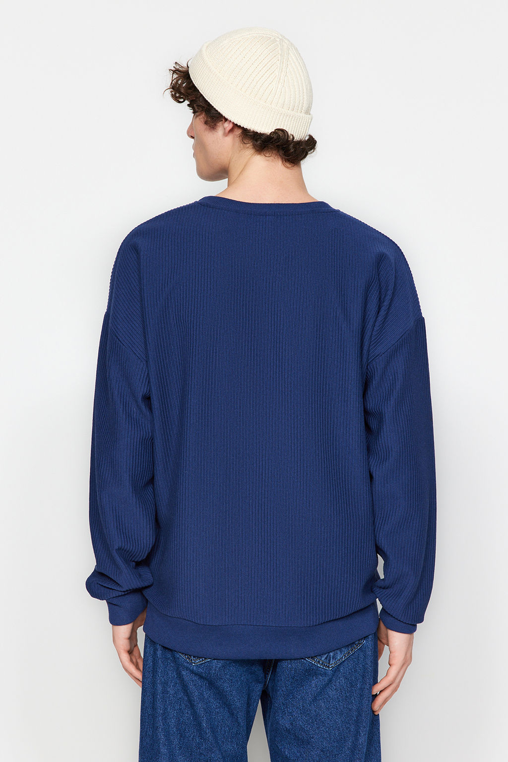 Lacivert Oversize/Genis Kesim Dokulu Yaka Detayl? Sweatshirt TMNAW24SW00233 - Trendyolmilla фото 7