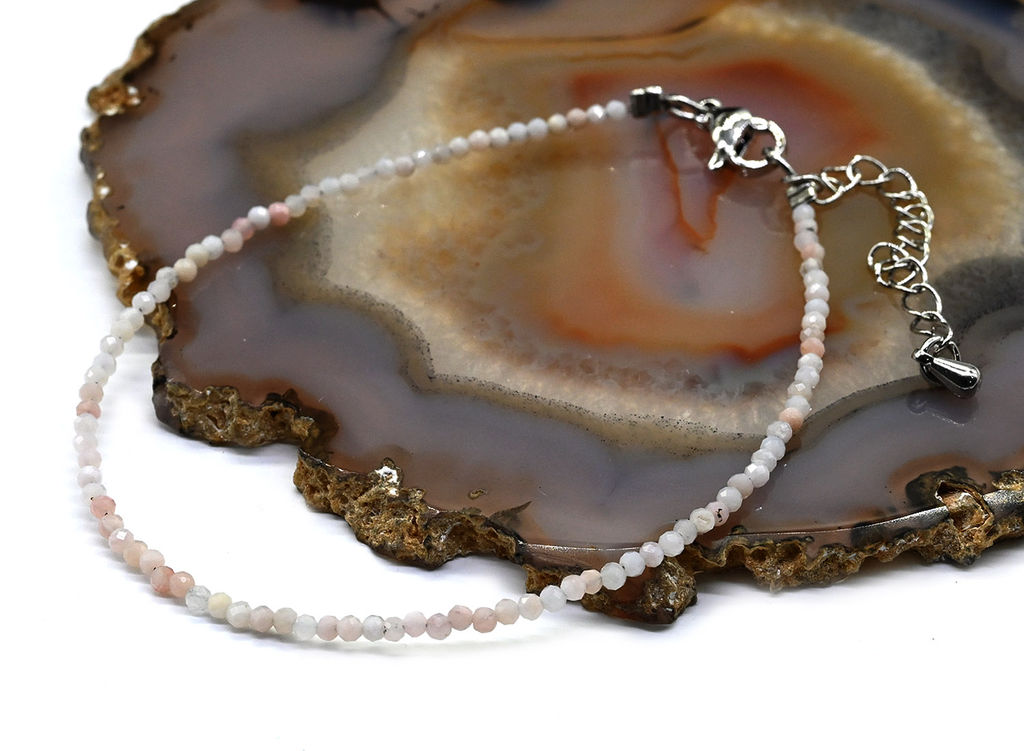 Браслет из опала розового шарик гр.2мм, 18см