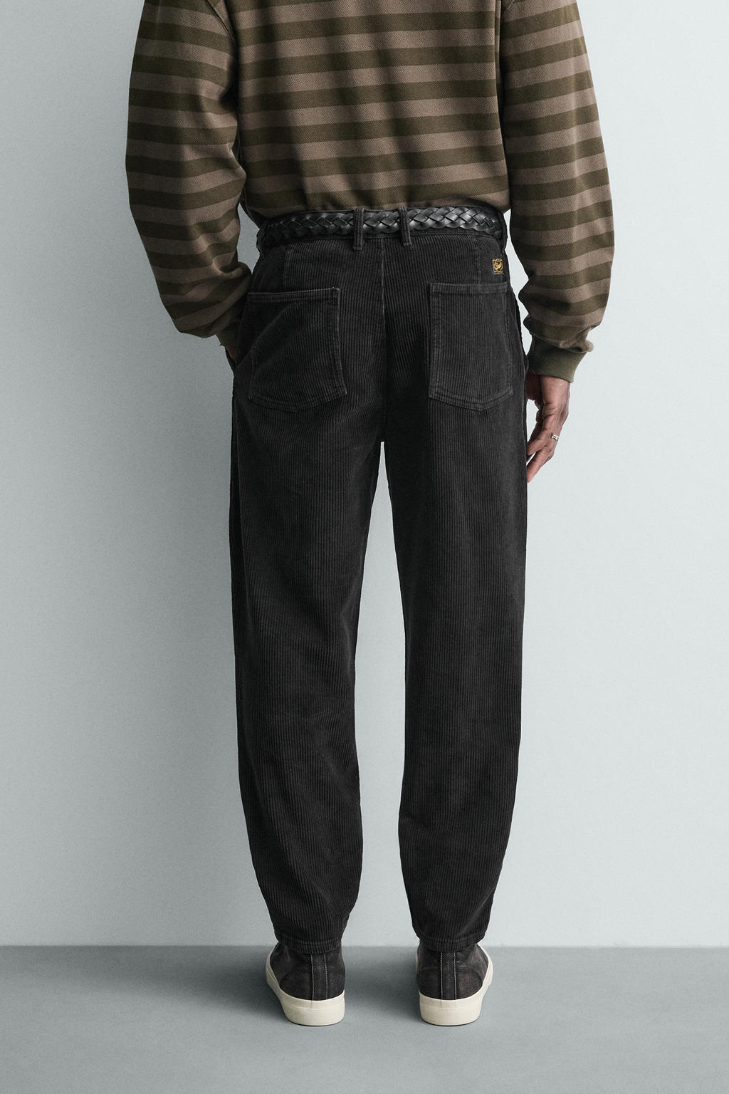 PANTAL?N CARROT FIT PANA / Negro - Zara фото 10