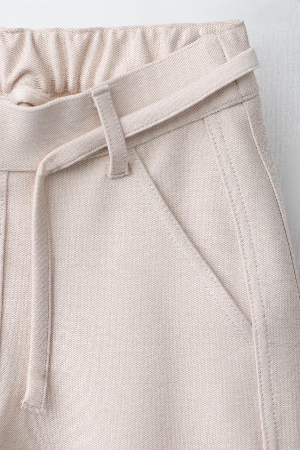 PANTAL?N BARREL CORD?N / Crudo