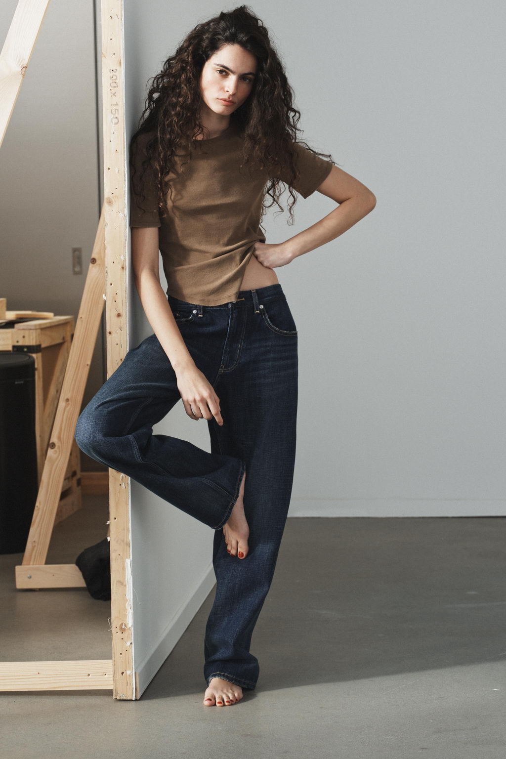 TRF LOW-RISE BAGGY TAPERED JEANS - Zara фото 9