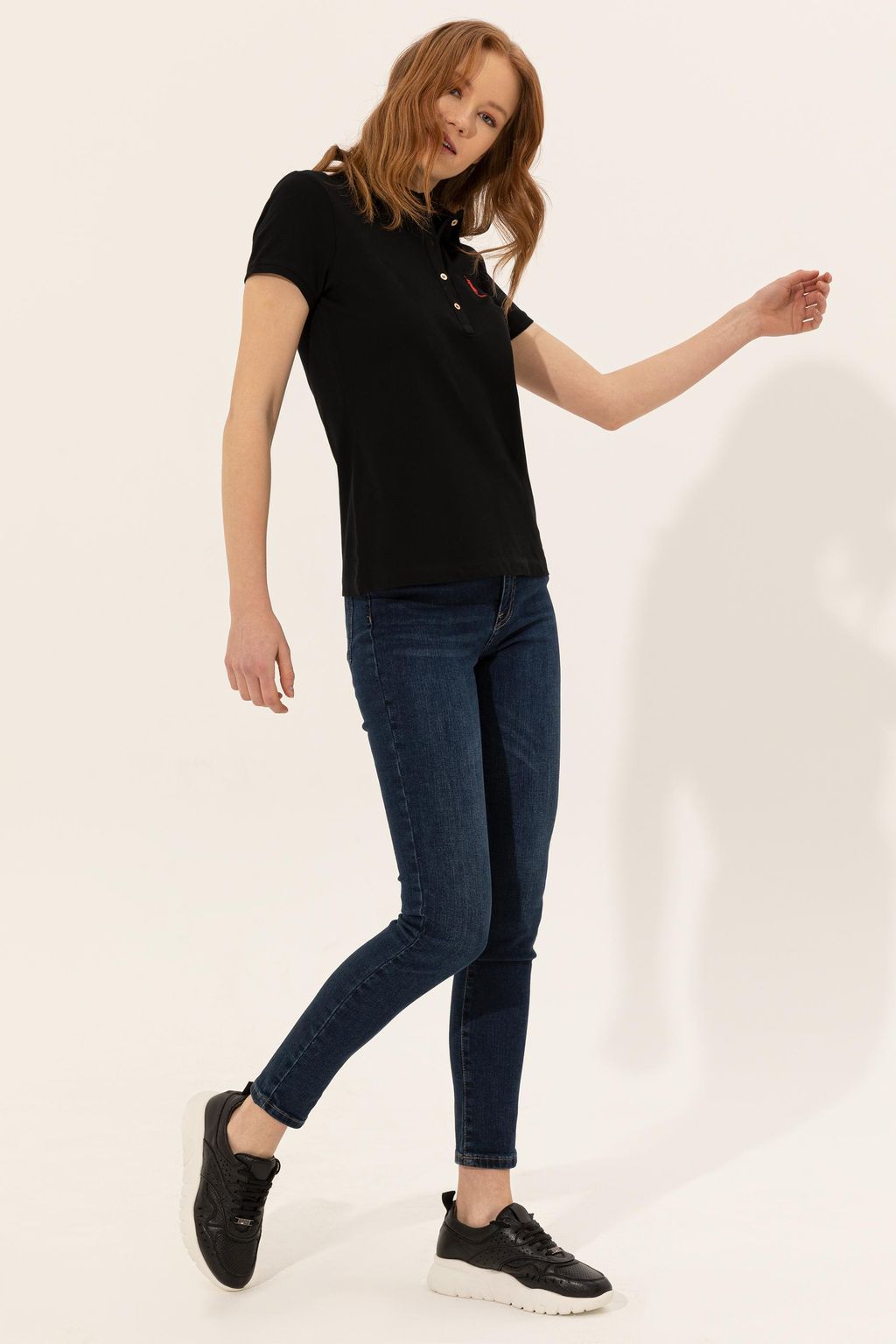 U. S. Polo Assn Женская черная базовая футболка с воротником-поло - U.s. polo assn фото 4