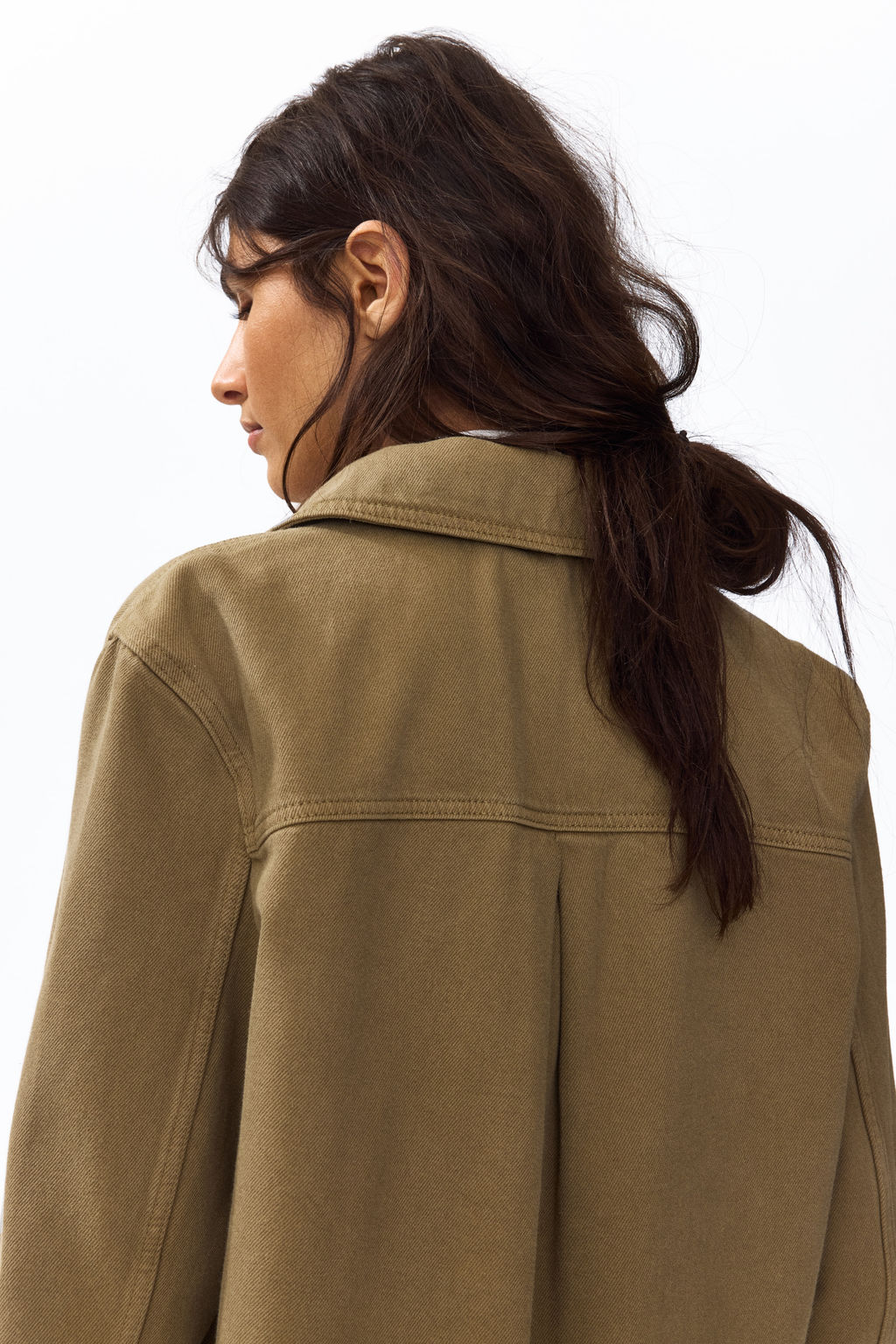 Chaqueta camisera en sarga de algod?n - H&m фото 7