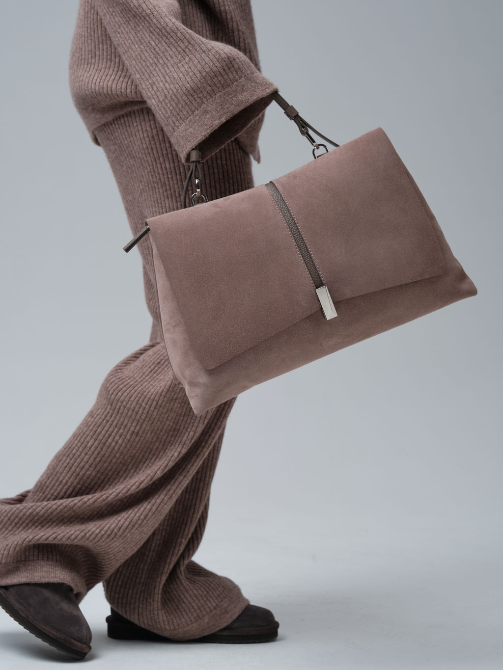 Замшевая сумка сэтчел Colette DBR 31349 капучино  фото 7