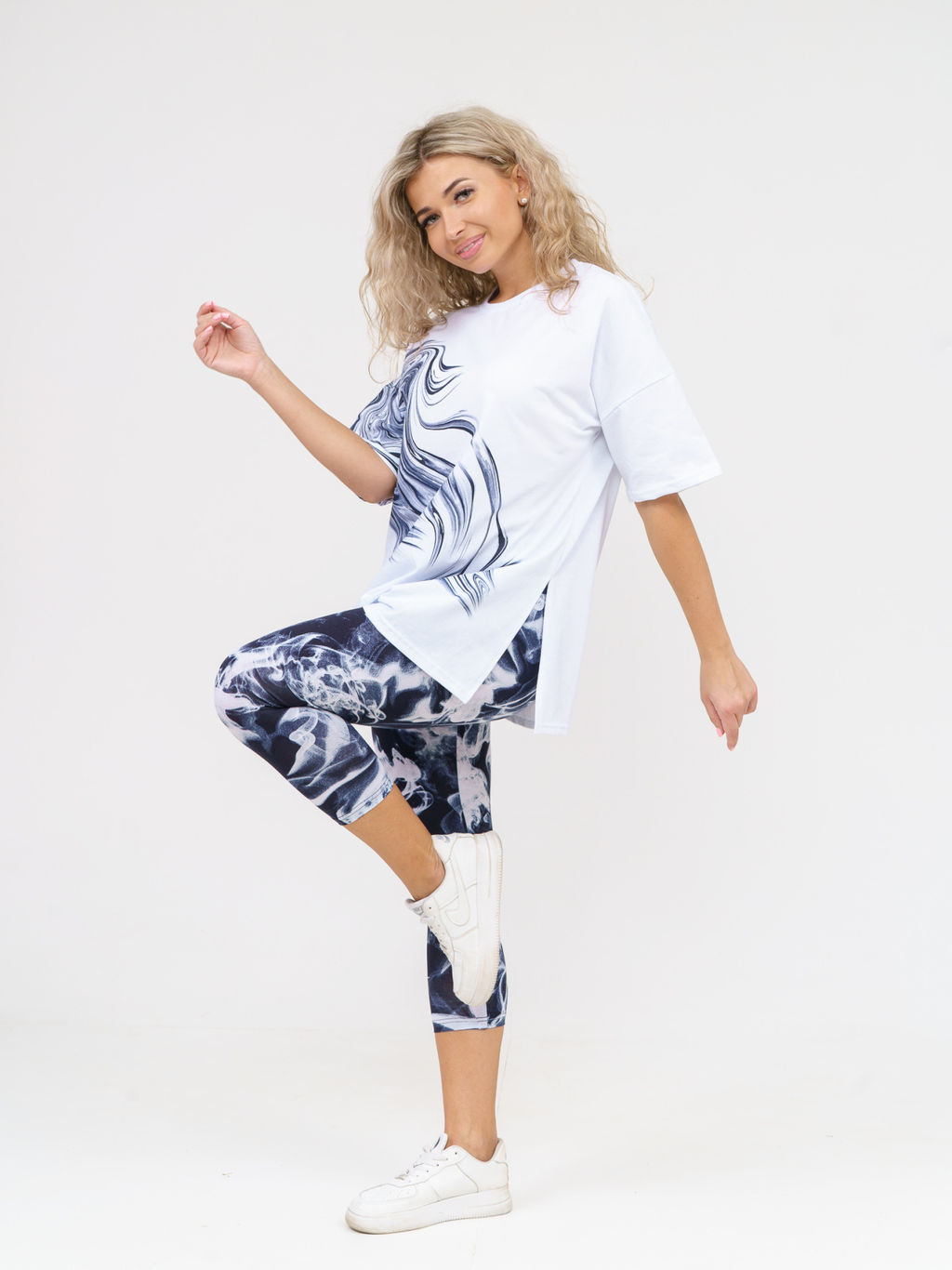 909 Костюм "белый/черный"