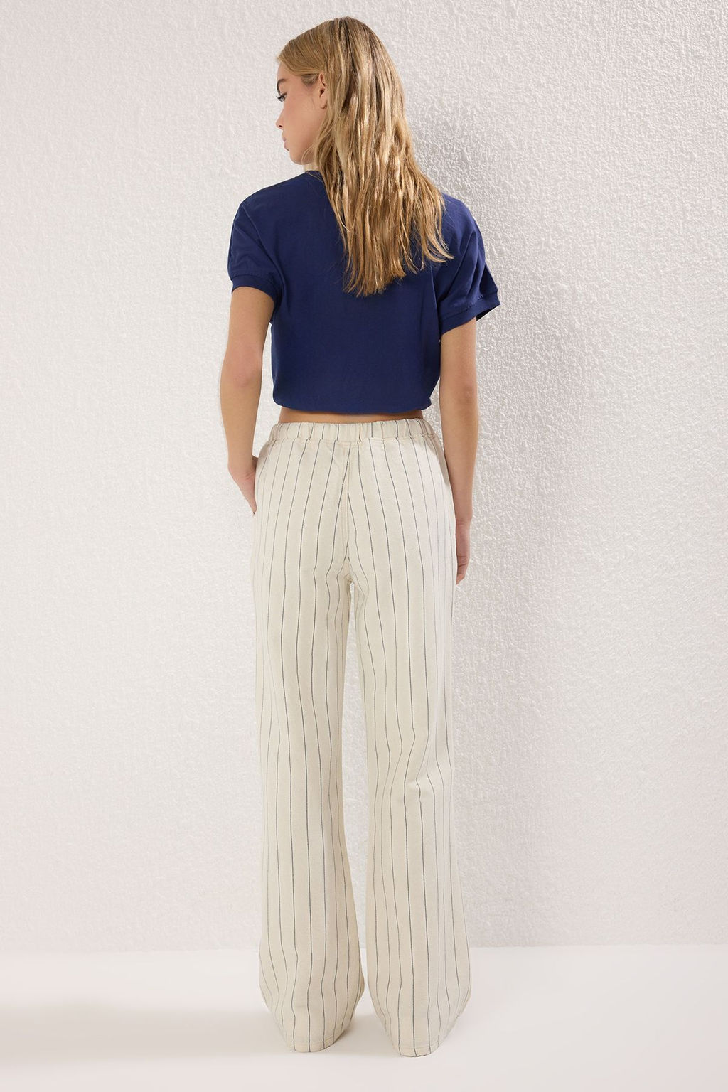 Ekru Beli Lastikli Yuksek Bel Wide Leg Jeans TWOSS25JE00291 - Trendyolmilla фото 4