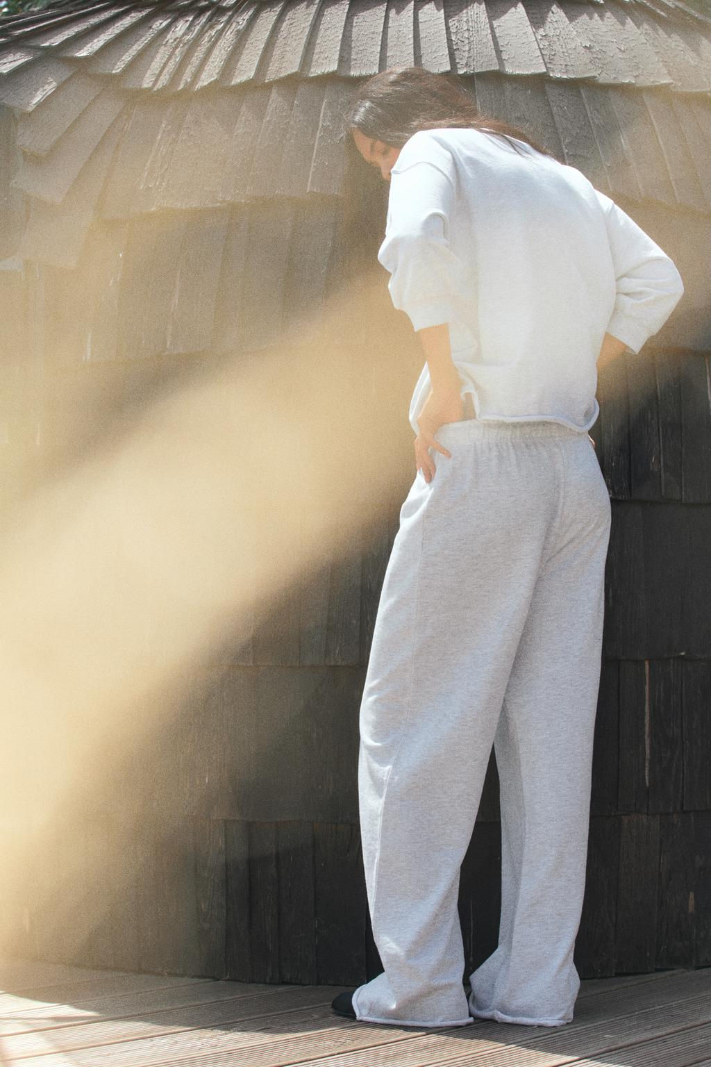 FADED-EFFECT PLUSH JOGGER TROUSERS - Zara фото 8