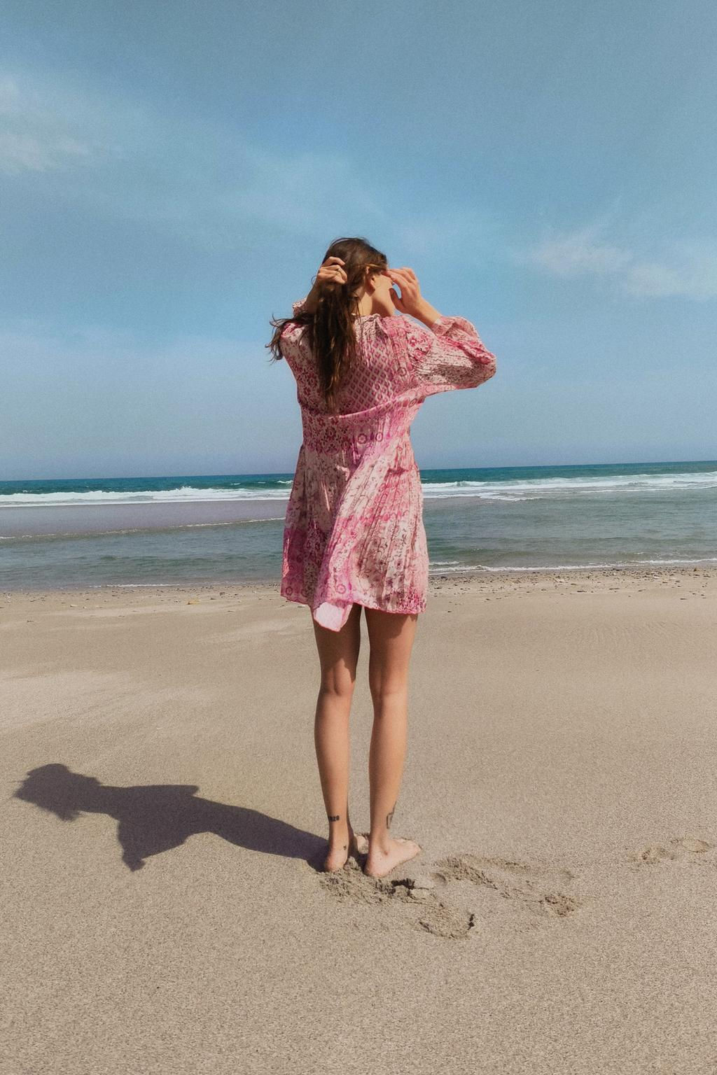 PATCHWORK PRINT MINI DRESS - Zara фото 5