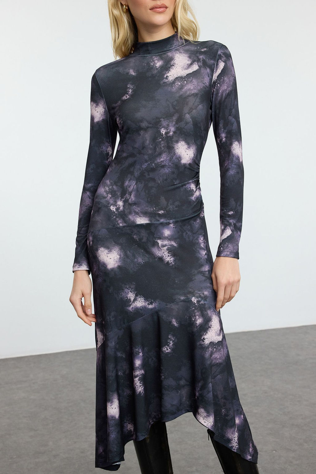 TRENDYOLMILLA Cok Renkli Fitted/Vucuda Oturan Bask?l? Midi Orme Elbise TWOAW25EL00527  фото 3