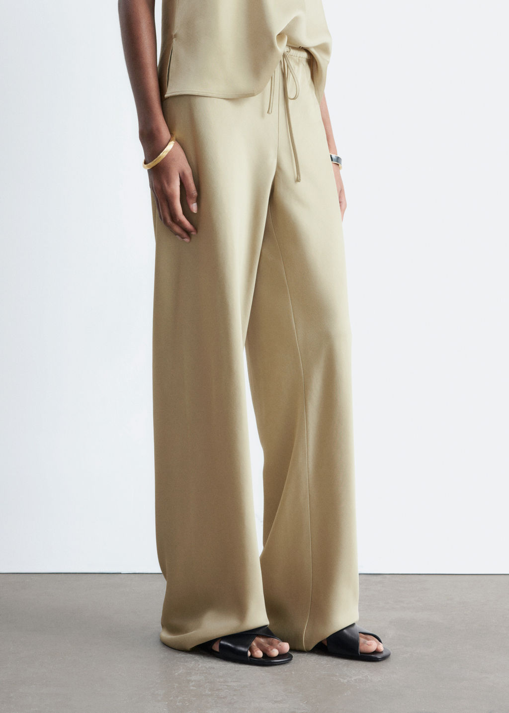 Pantalones de sarga con cord?n de ajuste - H&m фото 5