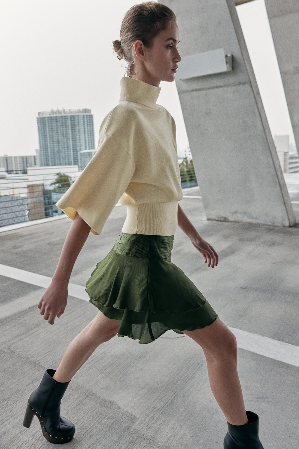 KNIT JUMPER WITH SHOULDER PADS AND SHORT SLEEVES - Zara фото 8