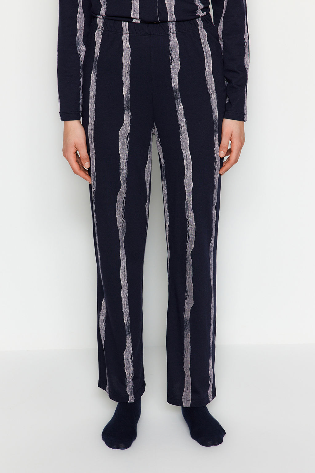 Trendyolmilla Premium Lacivert Pamuklu Cizgili Gomlek-Pantolon Orme Pijama Tak?m? THMAW24PT00213  фото 6