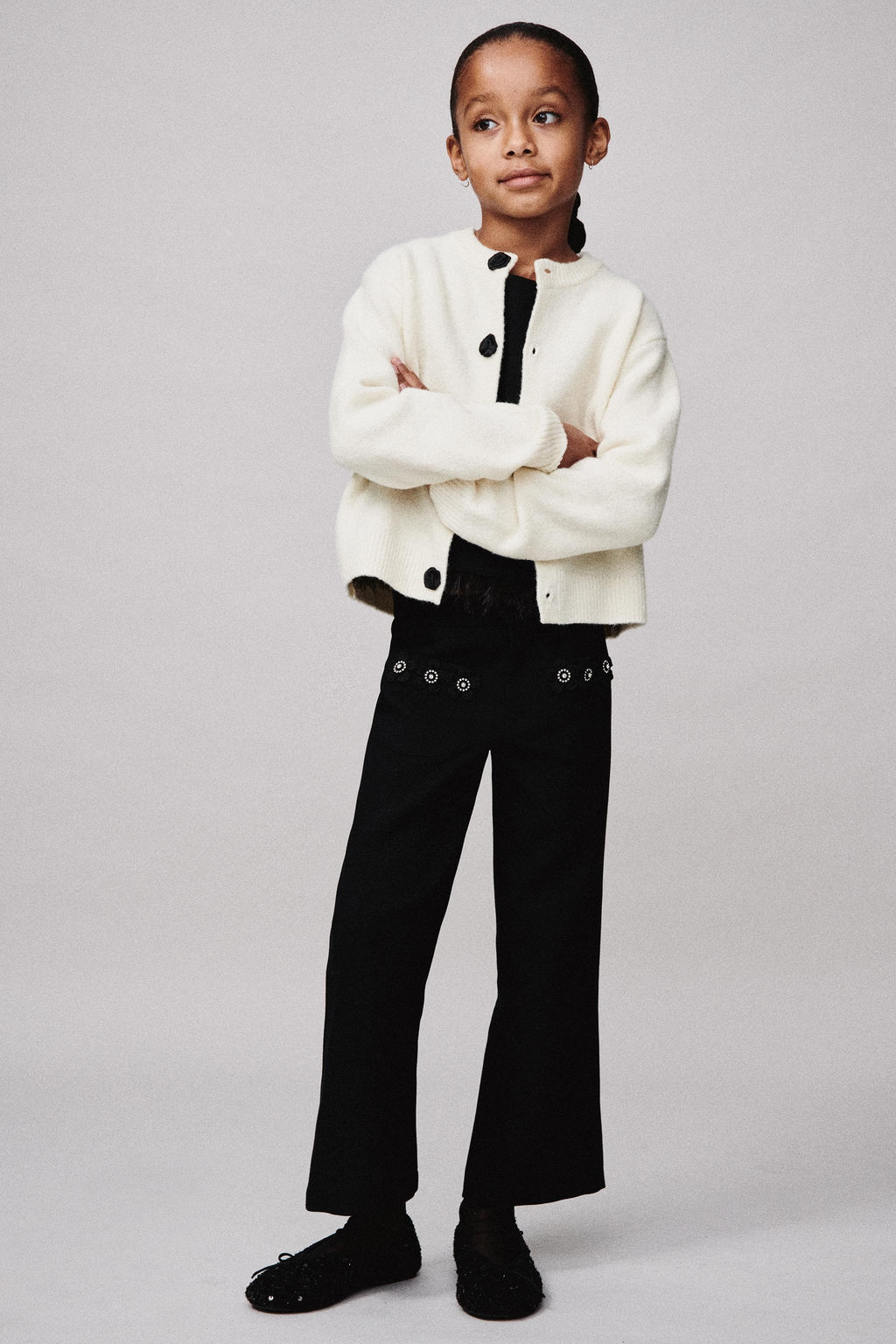 CARDIGAN WITH SATIN FLORAL BUTTONS - Zara фото 5