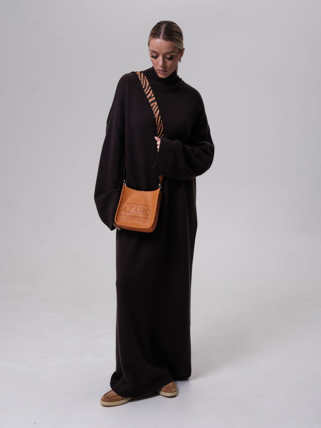 Сумка кожаная на плечо Azaro 30996 оранжевый карандаш