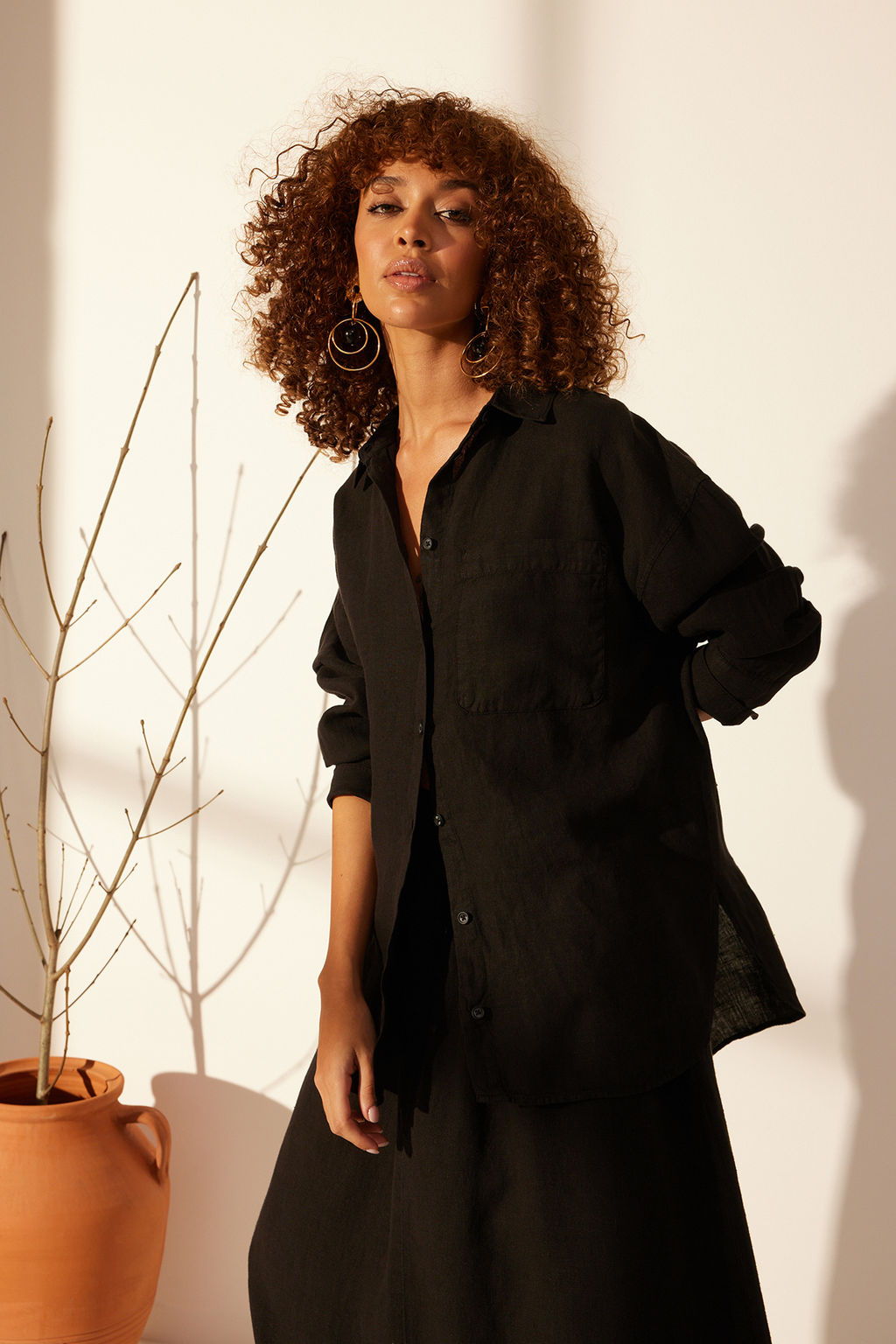 Siyah %100 Keten Oversize Gomlek TWOSS23GO00443