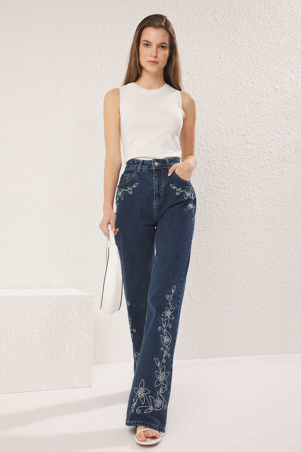 Mavi Nak?sl? Yuksek Bel Wide Leg Jeans TWOSS25JE00188 - Trendyolmilla фото 2