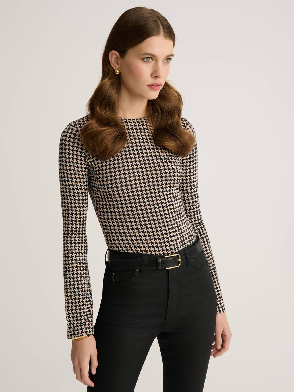 CONTE Боди из вискозы с расклешенными рукавами LBD 3145 beige-dogtooth - Conte elegant фото 2