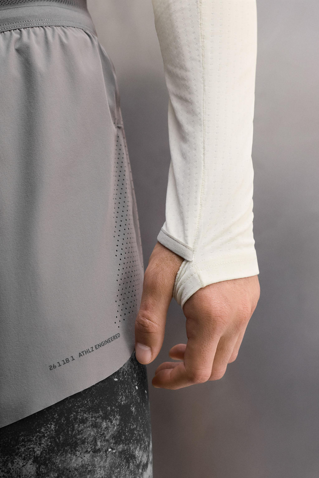 TECHNICAL QUARTER-ZIP T-SHIRT