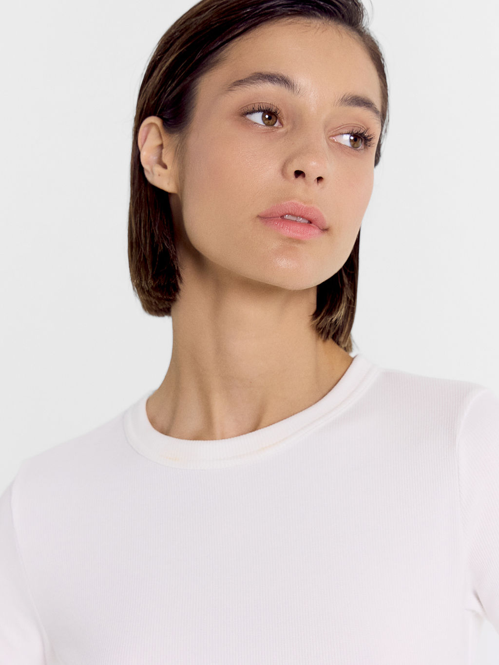 Джемпер женский в белом цвете