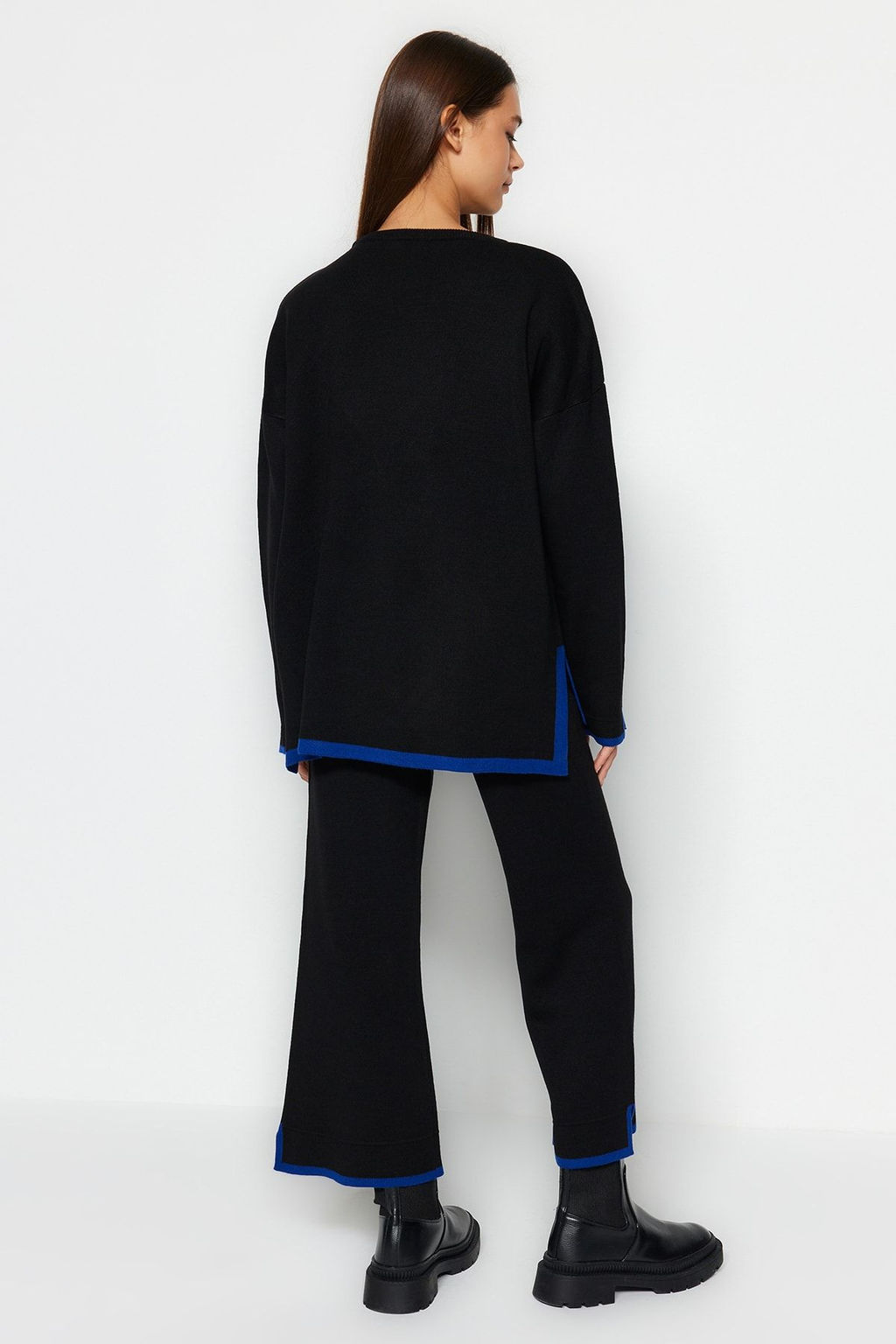 Siyah Genis Kal?p Kontrast Renkli Triko Alt-Ust Tak?m TWOAW24AU00062
