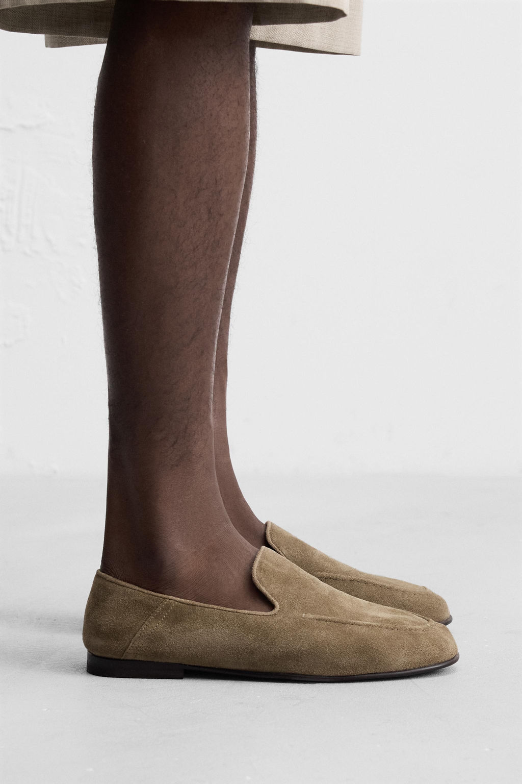 LEATHER LOAFERS