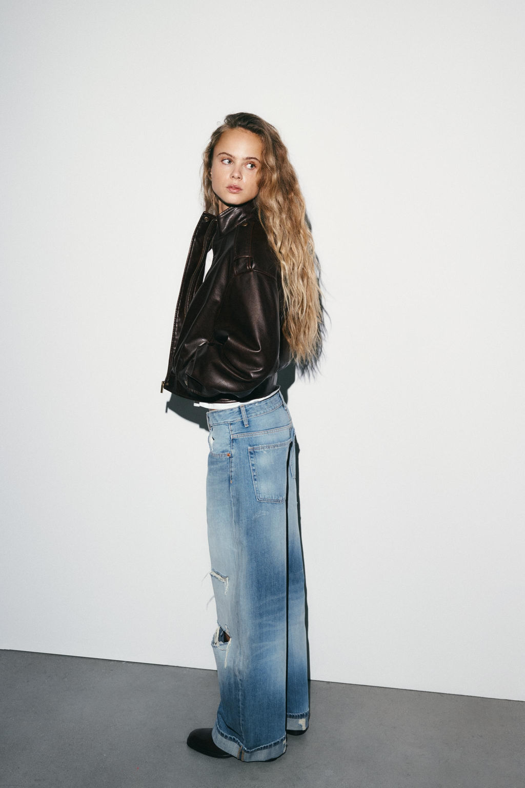 TRF RIPPED BAGGY FOLDED JEANS