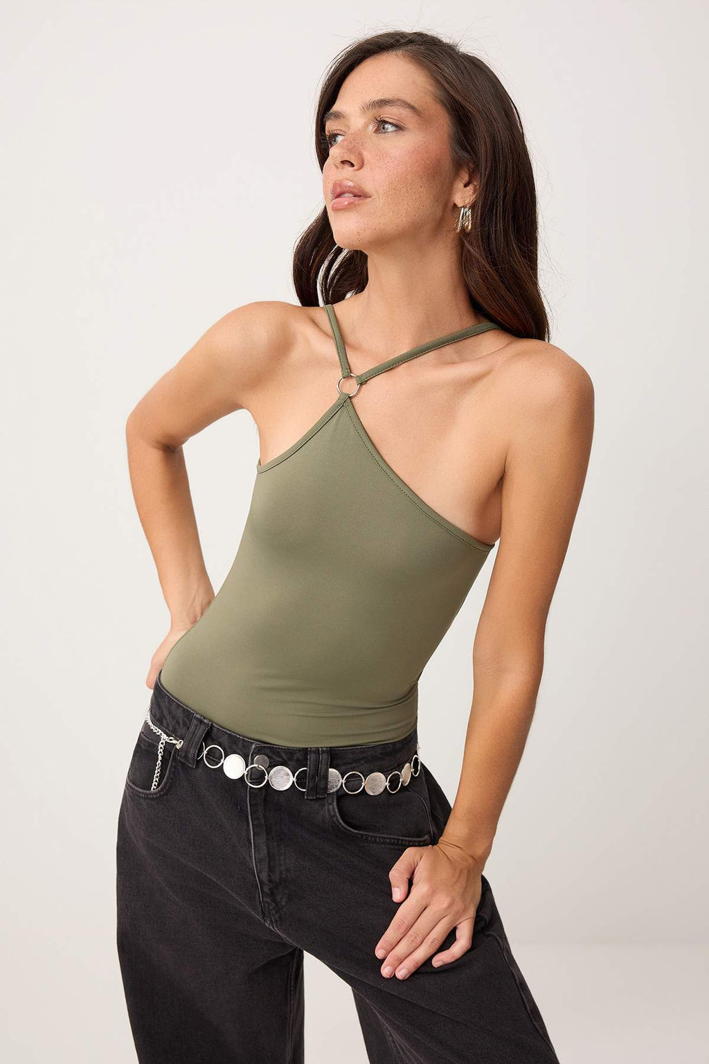Siyah Vucuda Oturan Asimetrik Yaka Ince Ask?l? Kolsuz Esnek Orme Body TWOSS26BD00018 - Trendyolmilla фото 5