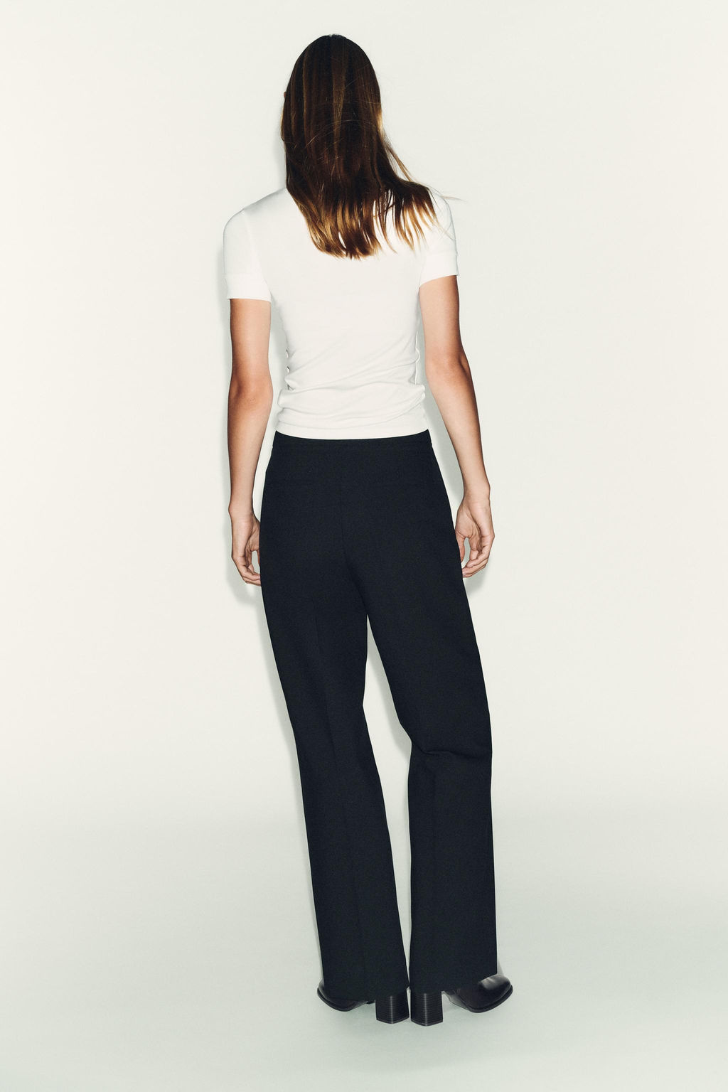 MINIMAL SHORT SLEEVE T-SHIRT - Zara фото 7