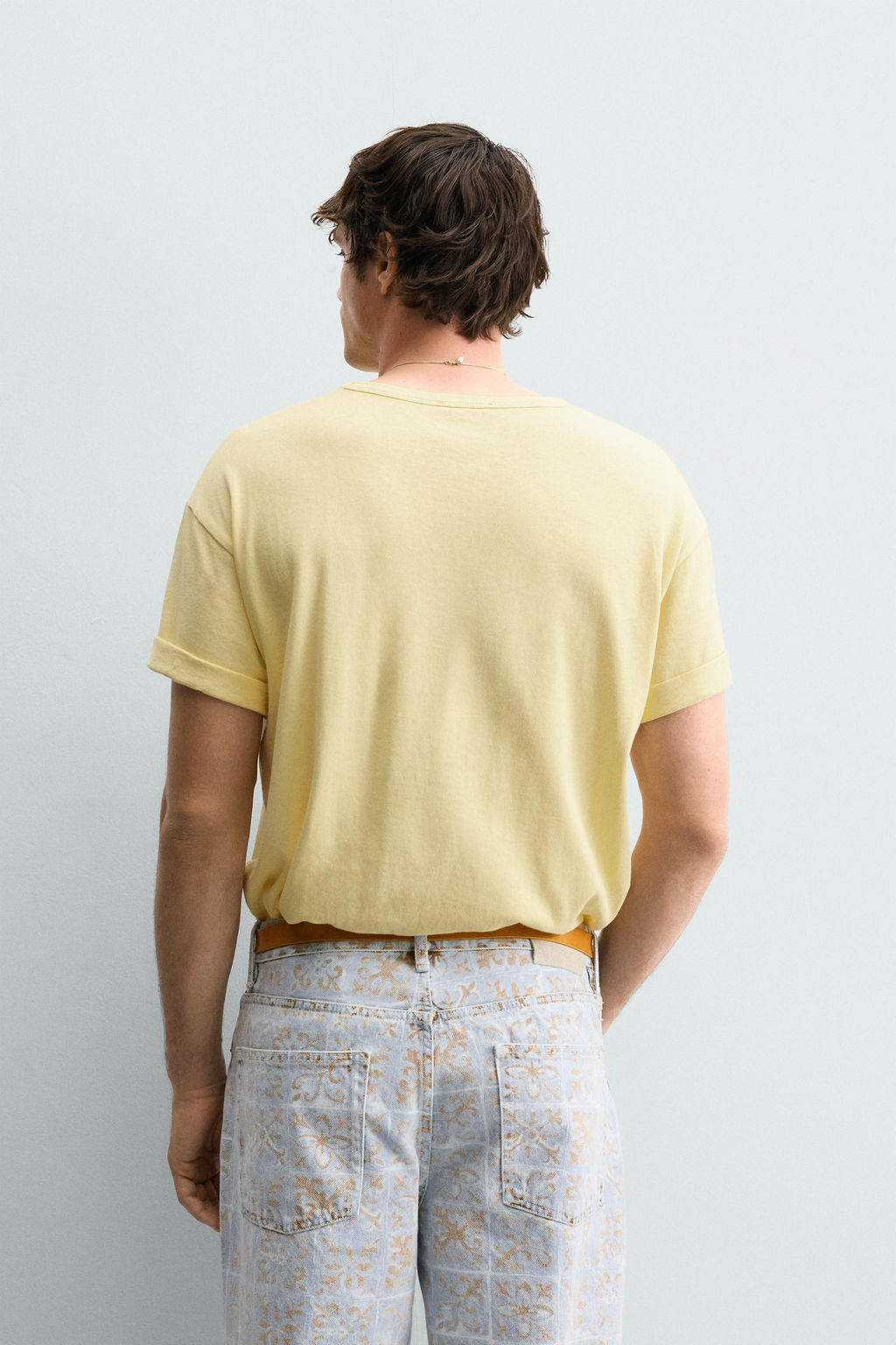 CAMISETA LAVADA LEBLON / Mantequilla