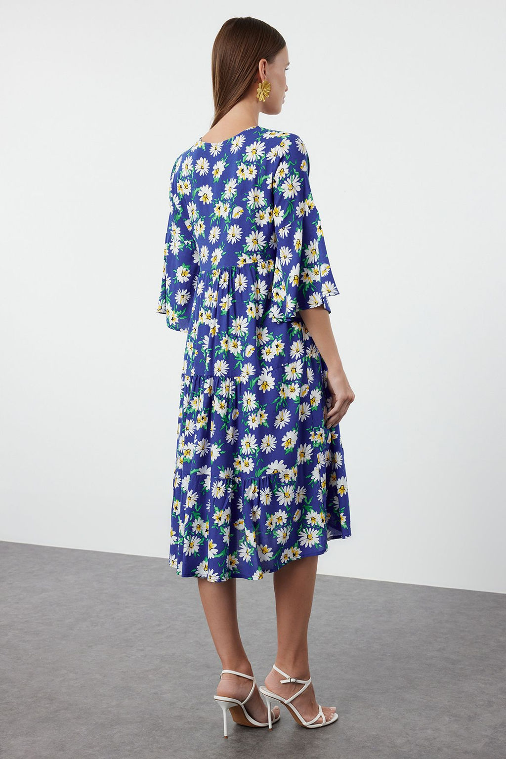 Mavi Cicekli Desenli Genis Kesim V Yaka Dokuma Elbise TWOSS24EL01029