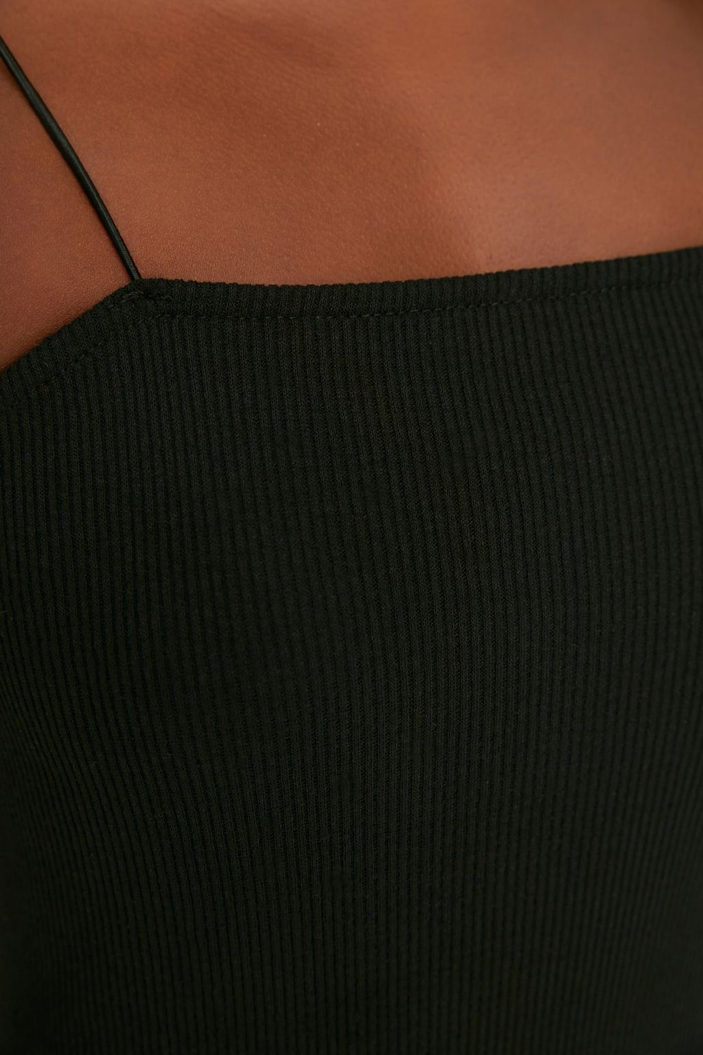 Siyah Bodycone/Vucuda Oturan Kare Yaka Mini Esnek Orme Kalem Elbise TWOSS21EL2327 - Trendyolmilla фото 4