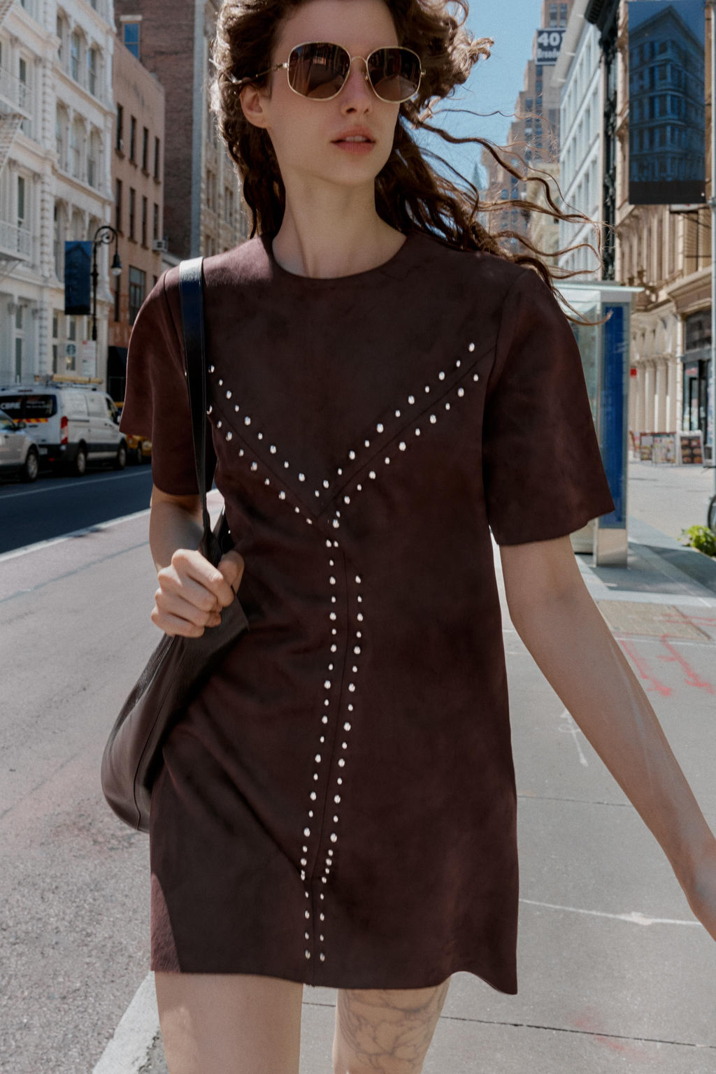 STUDDED FAUX SUEDE DRESS - Zara фото 4