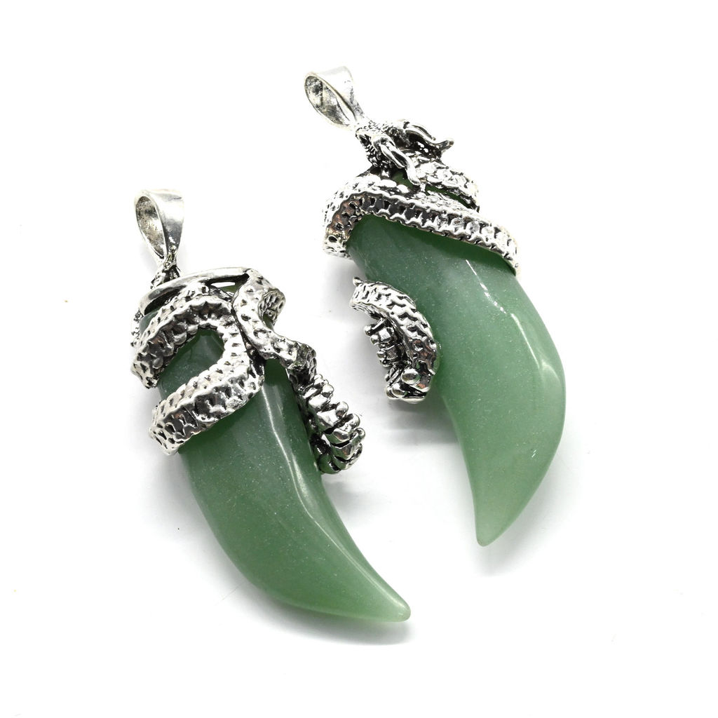 Подвеска с авантюрином зеленым в металле Клык 25*70мм