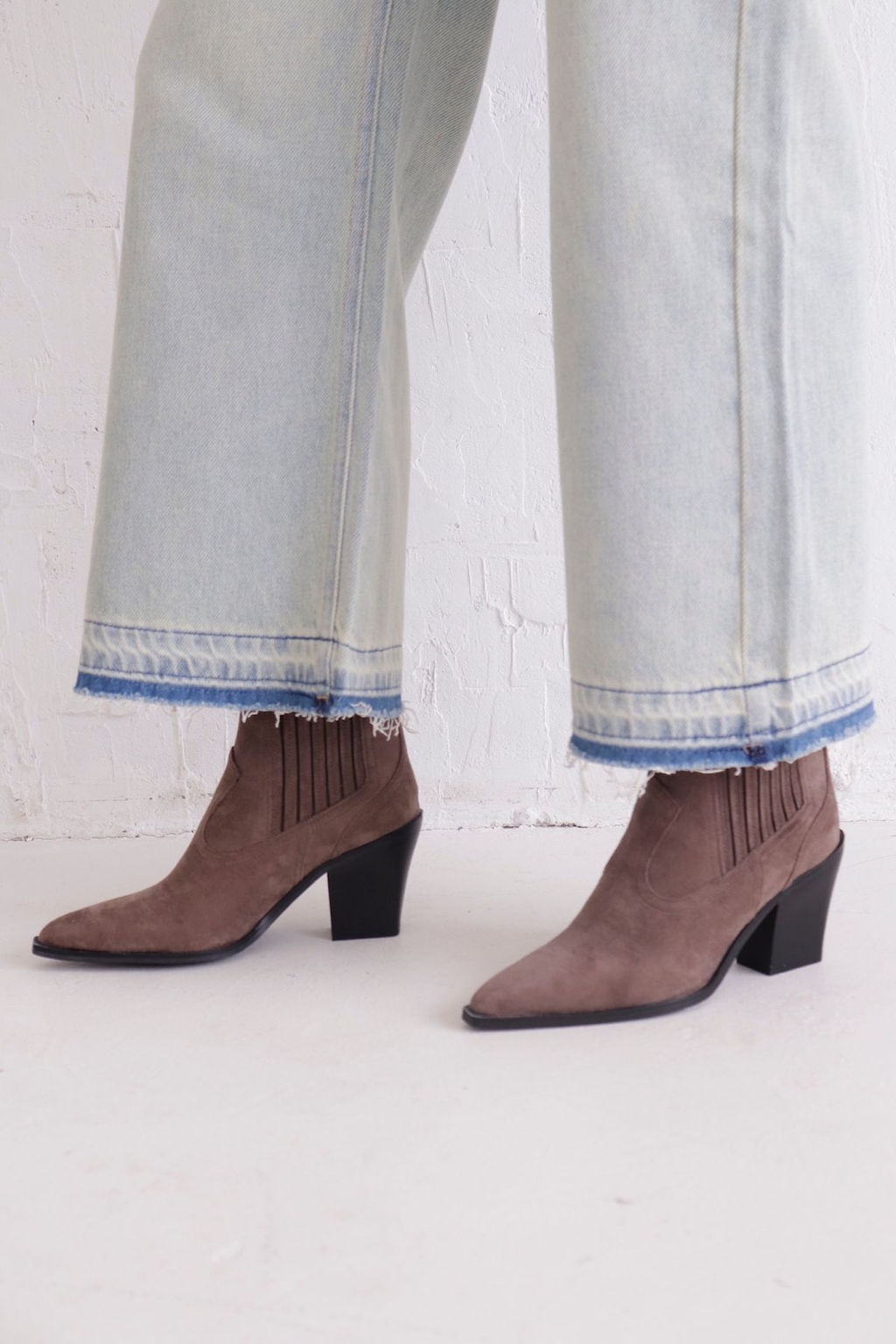 12175 Джинсы-трубы голубые - Martichelli фото 8