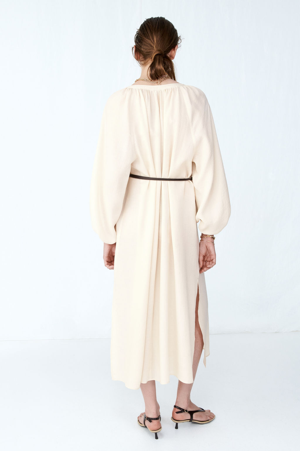 Vestido oversize con cintur?n de anudar - H&m фото 6