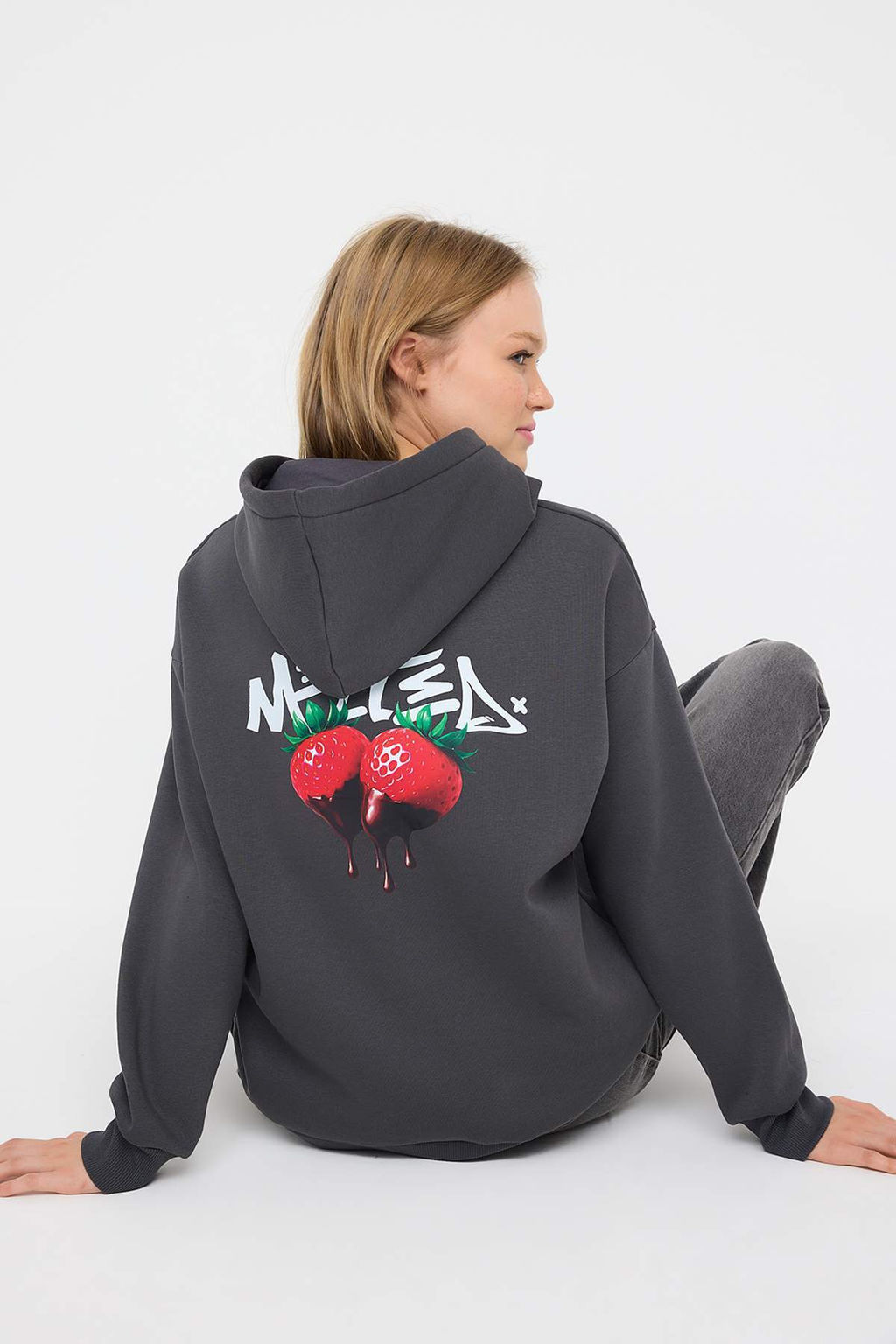 Teen Kal?n Ici Polarl? Antrasit Kapusonlu On ve S?rt Cilek Bask?l? Orme Sweatshirt TWOAW26SW00114 - Trendyolmilla фото 2