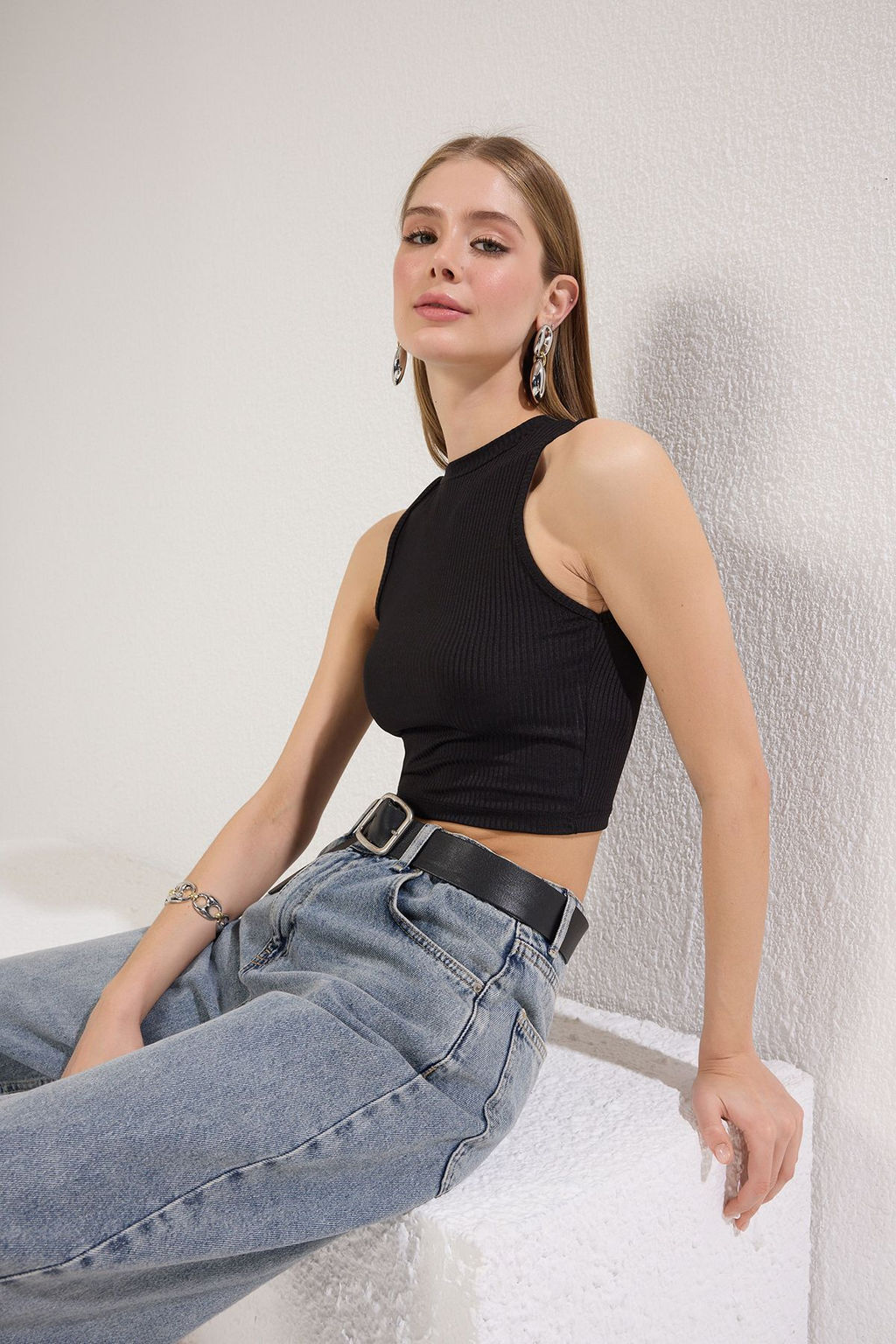 Trendyolmilla Siyah Animal Bask?l? Halter Yaka Fitted/Vucuda Oturan Crop Esnek Orme Bluz TWOSS22BZ0879  фото 6