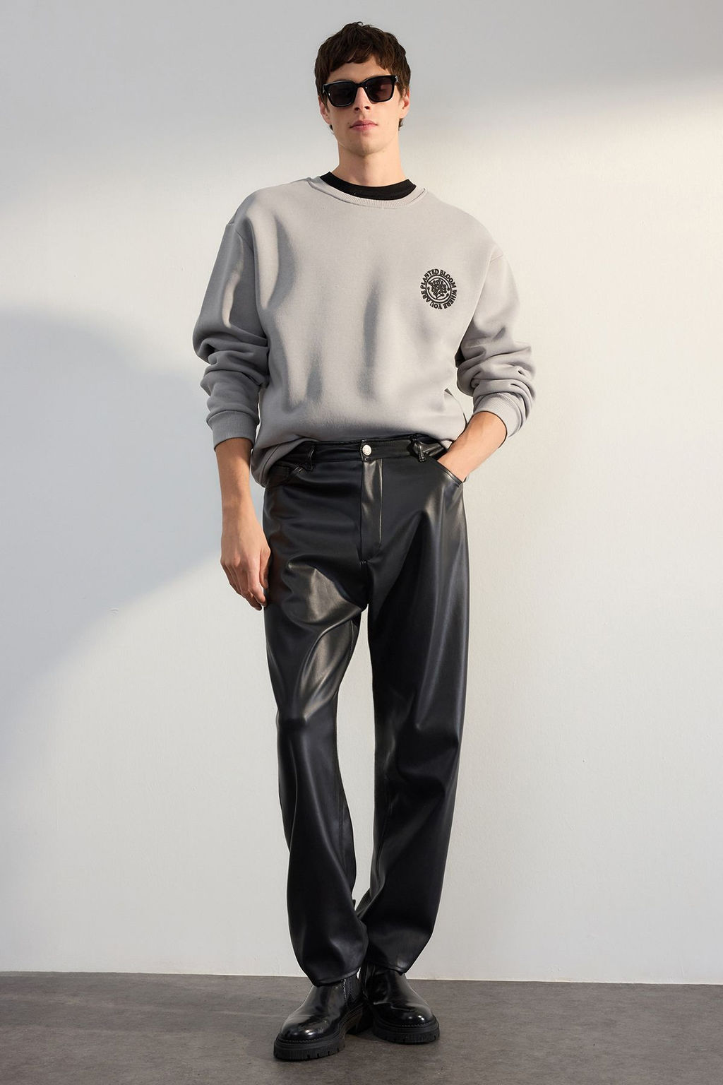 TRENDYOL MAN Kahverengi Oversize/Genis Kesim Cicek Nak?s Ici Polar/S?cak Tutan Pamuk Sweatshirt TMNAW24SW00012 - Trendyolmilla фото 55
