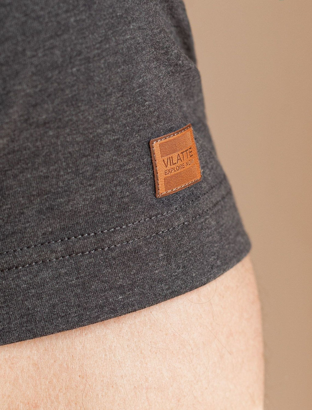 Футболка из премиального хлопка с авторским принтом