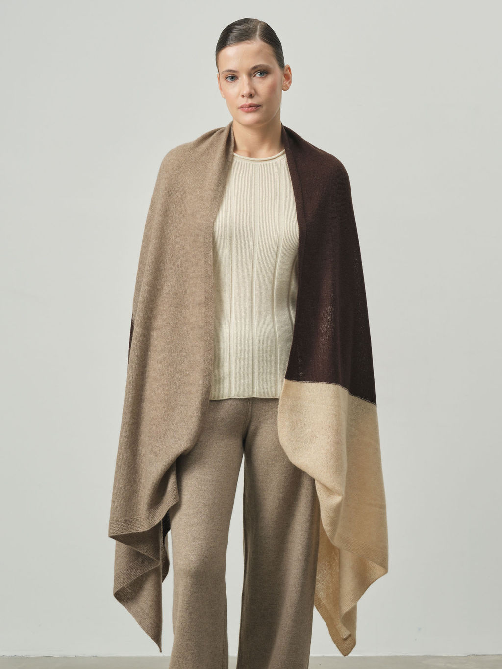 Палантин из кашемира 09090 шоколадный